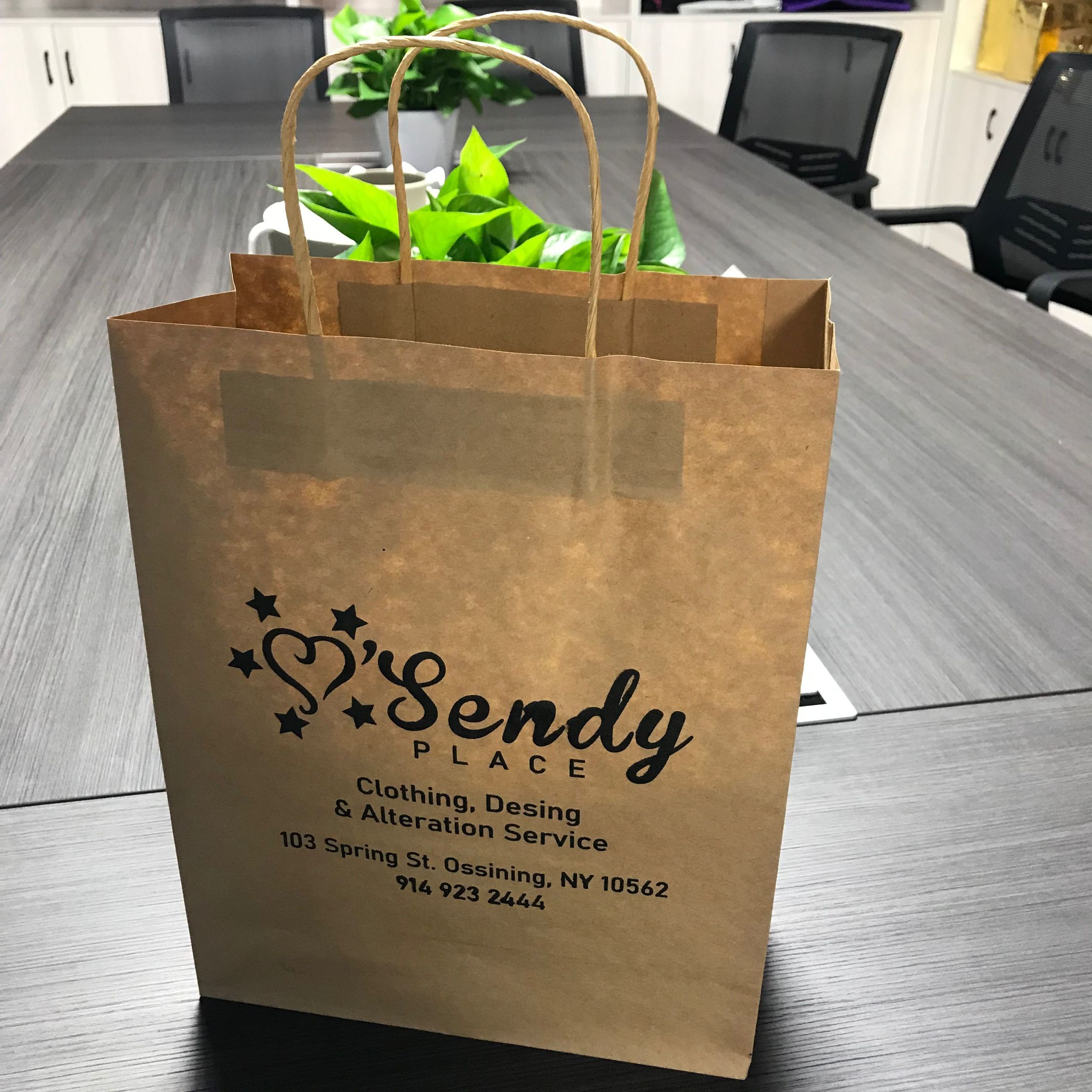 Retail paper bag